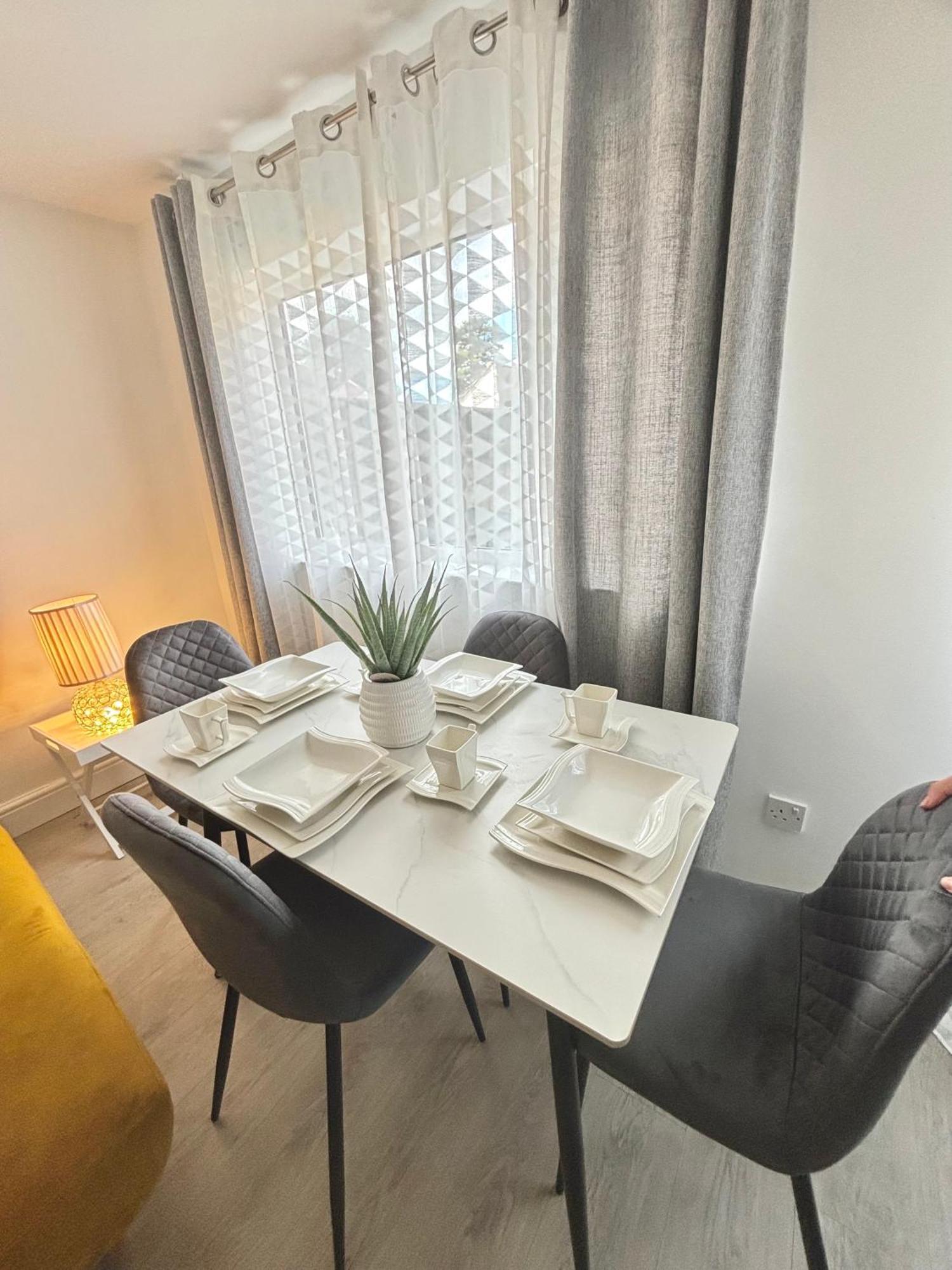 Cosy Modern Flat With Garden Appartement Birmingham Buitenkant foto