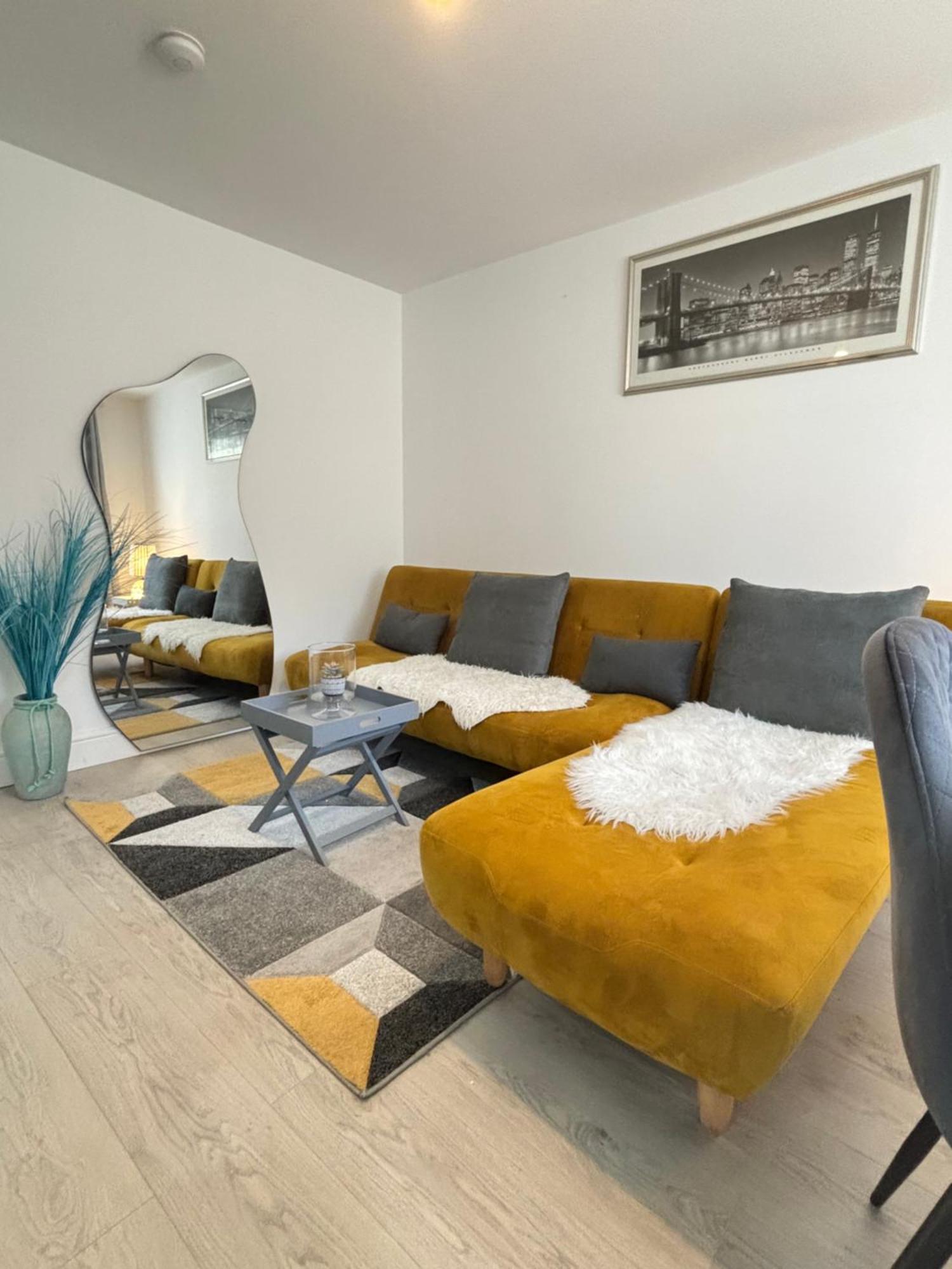 Cosy Modern Flat With Garden Appartement Birmingham Buitenkant foto