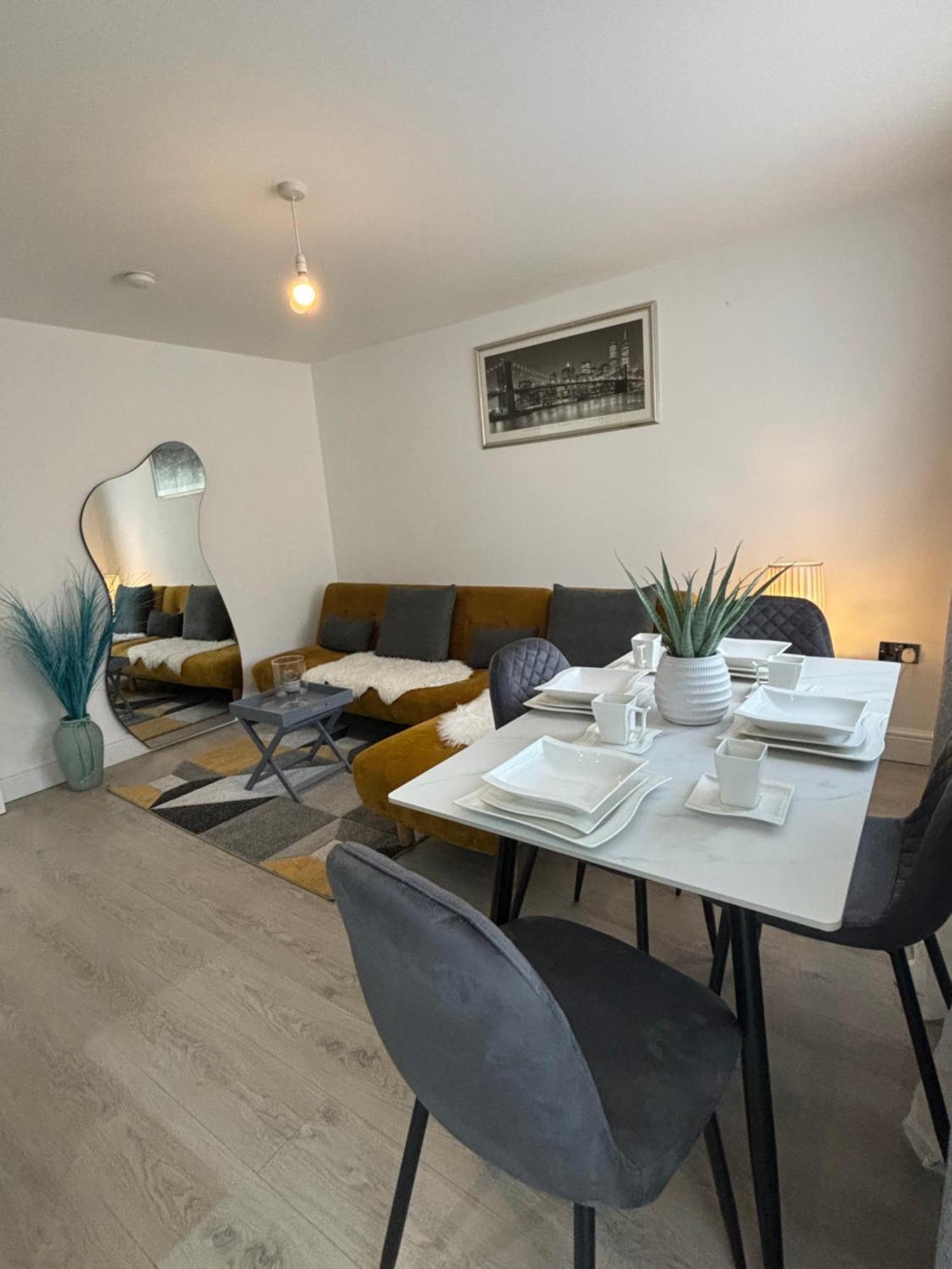 Cosy Modern Flat With Garden Appartement Birmingham Buitenkant foto